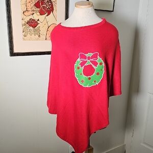 Red Poncho with Wreath Design By TOP IT OFF. ONE‎ SIZE